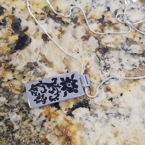Silver Grow Necklace